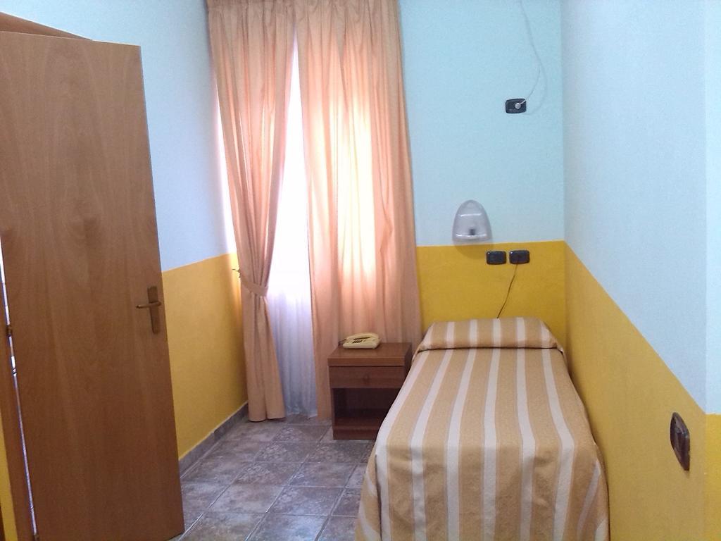 Hotel San Francesco Terme Spezzano Albanese Oda fotoğraf